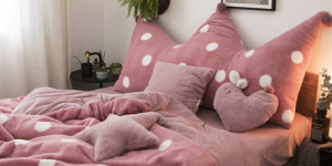 What kind of fabric is baby velvet?  What are the pros and cons?