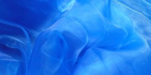 Which is better, glass yarn or organza?  What’s the difference?