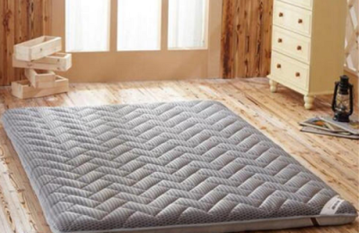 What are the mattress fabrics?  What are the characteristics?