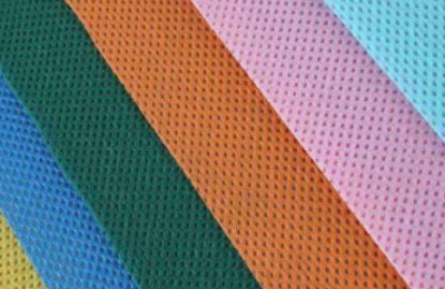 What material are non-woven fabrics made of?  How much does non-woven fabric cost per meter?
